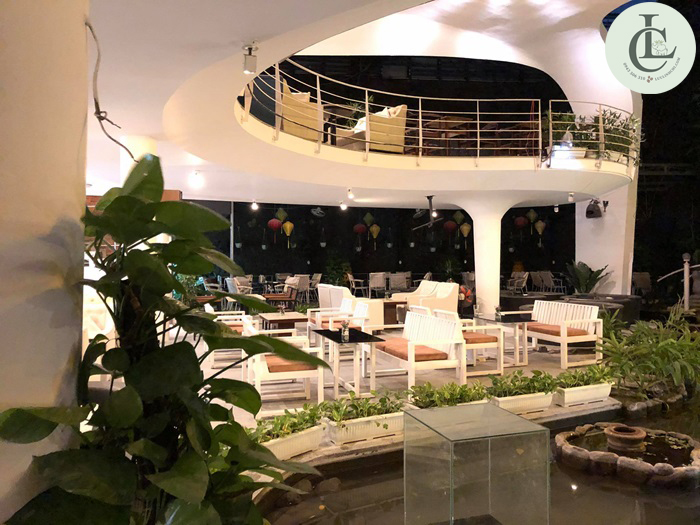 Cỏ May Sài Gòn Cafe